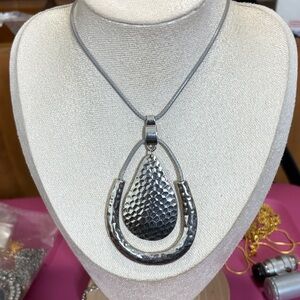 Silver Hammered Pendant Necklace